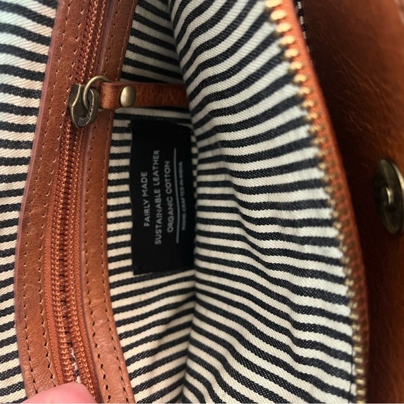 Oh My Amsterdam Brown Leather Crossbody Bag with Detachable Strap - Picture 3 of 9